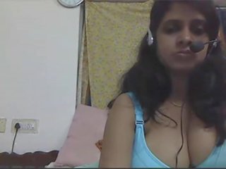 Indiýaly başlangyç big boob poonam bhabhi on live kamera video droçit etmek