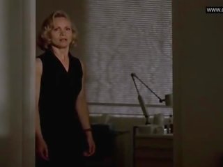 Renee soutendijk - naked, explicit masturbation, full frontal ulylar uçin video scene - de flat (1994)